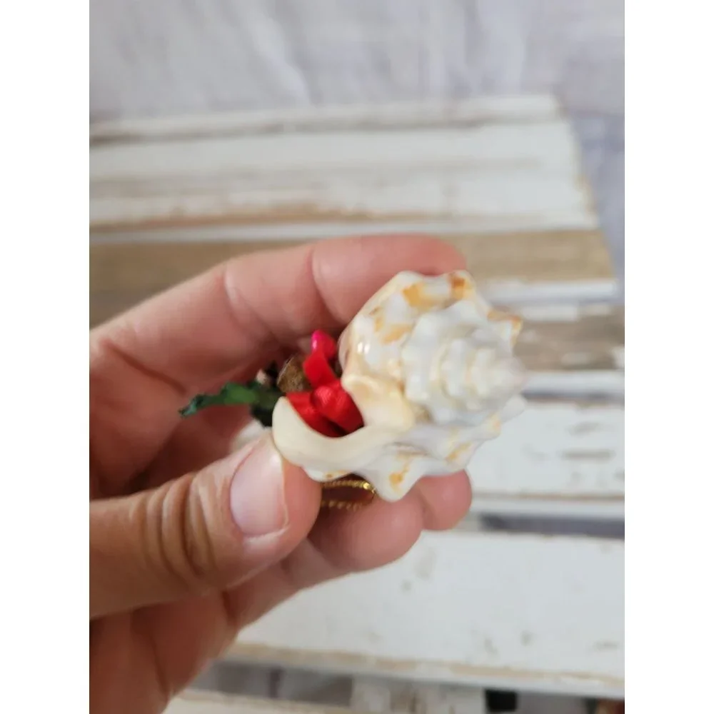 Shell‎ Beach holiday ornament cinnamon Xmas vintage holiday tree